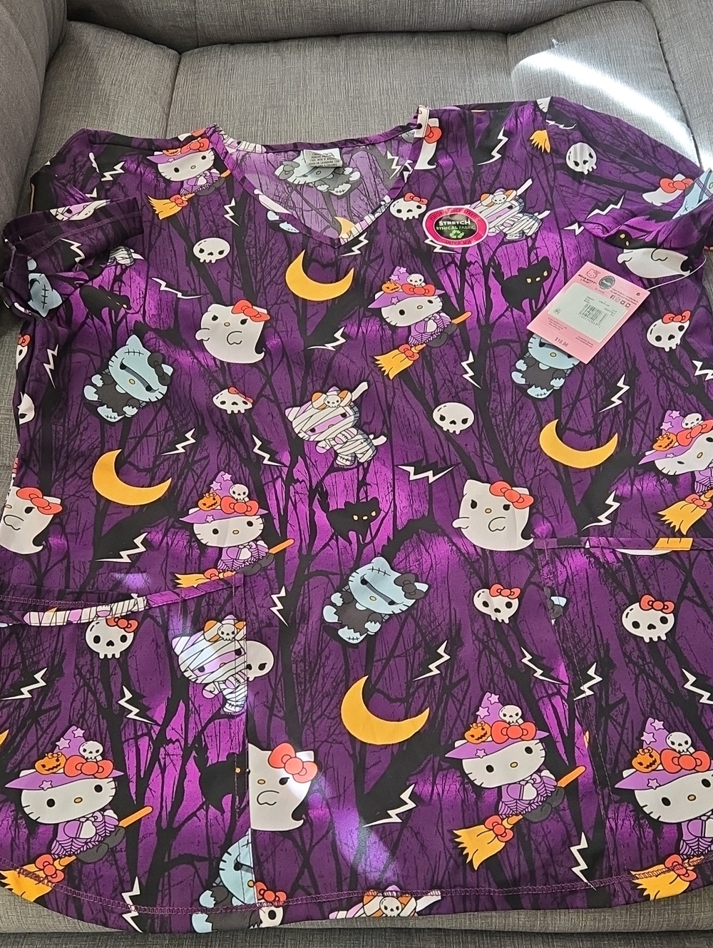 Hello Kitty Purple Halloween Print Women’s Scrub Top NWT